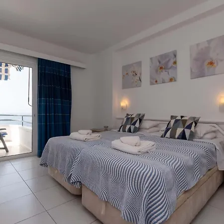 Club Atlantis 89 - Two Bed Apartment Costa Adeje (Tenerife)